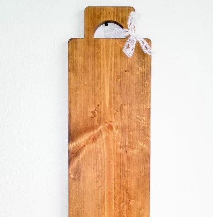 Skinny Wooden cutting board with handle