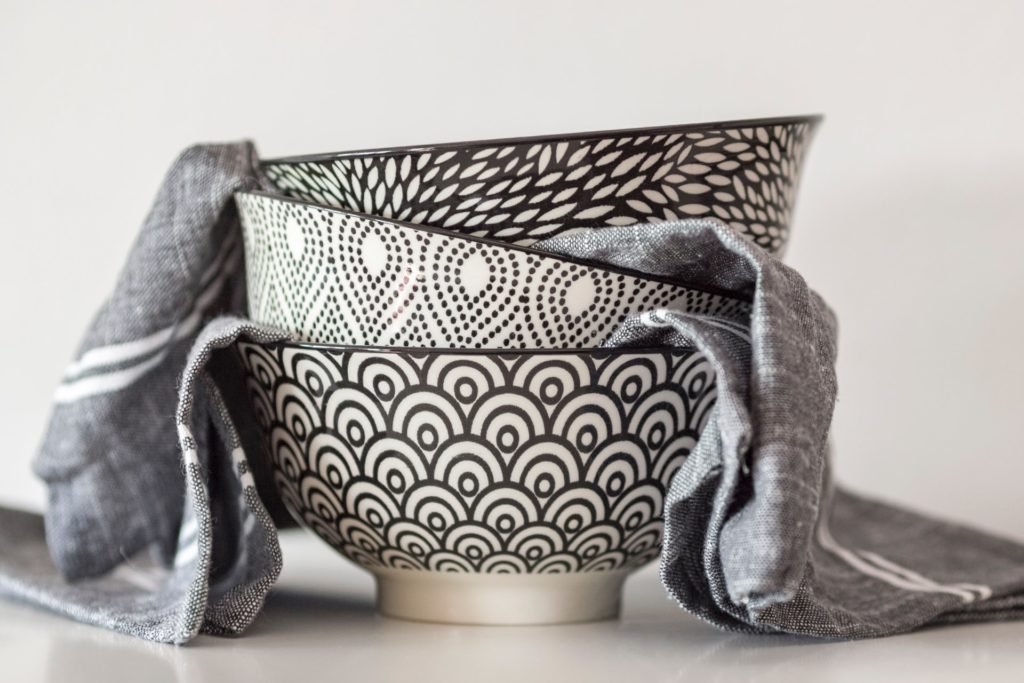 stack of black and white patterned cermanic bowls