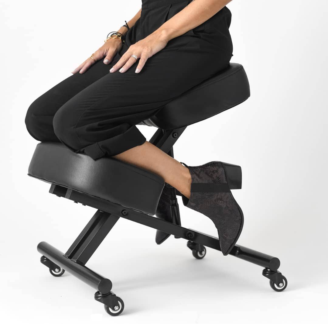 Benefits and Downsides of an Ergonomic Backless Office Chair